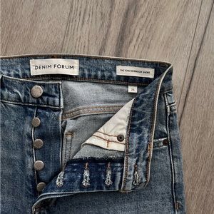 DENIM FORUM The Yoko Bermuda Short Size 25